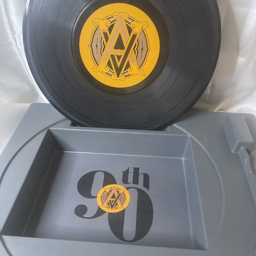 AVO Classic 90th Covers Volume 3 Empty Cigar Box Record Player Turntable Shape - Picture 1 of 5